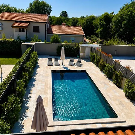 Casa Zomabria Feriehus *